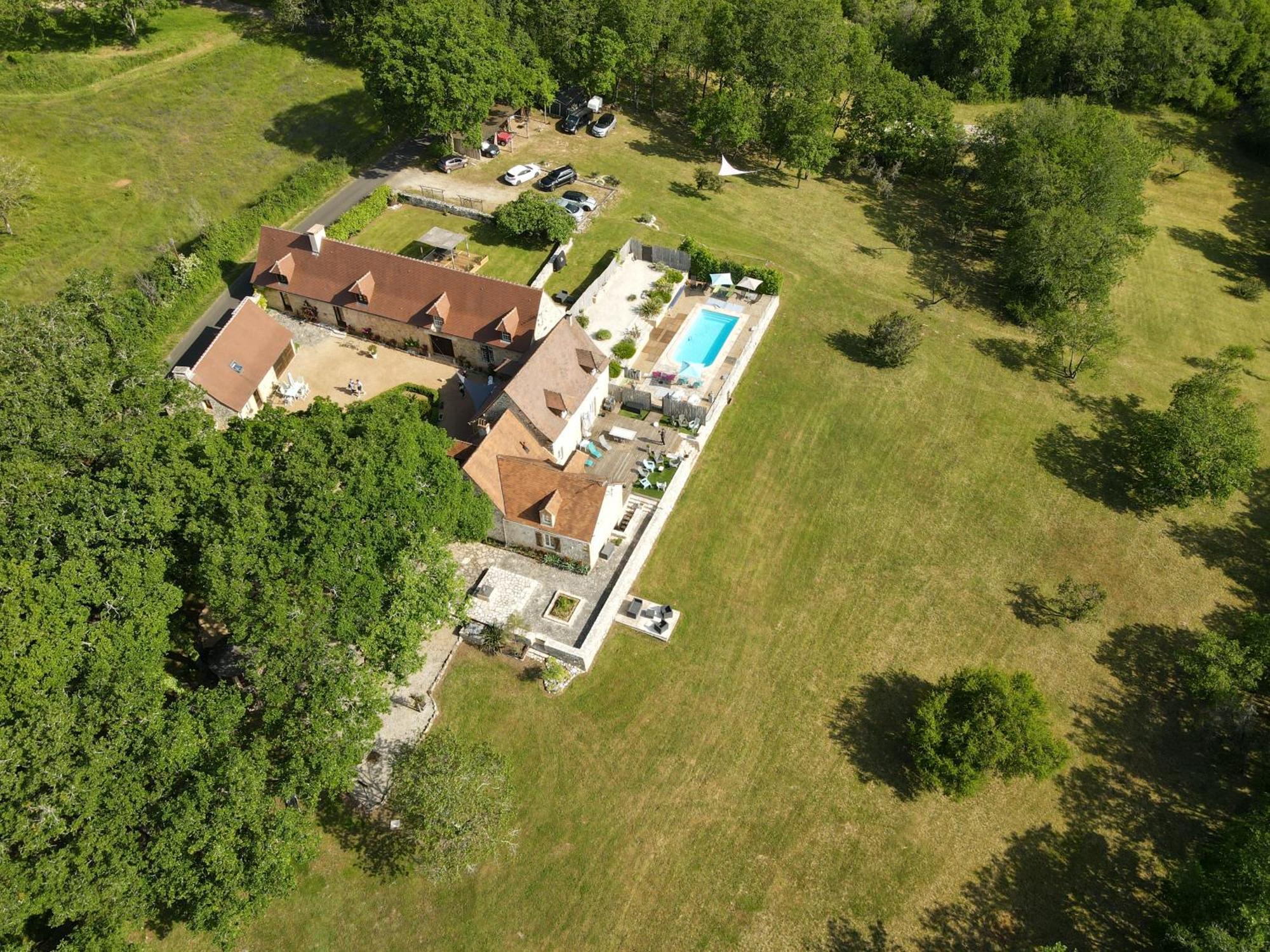 Domaine De Nineyrolle Villa Azerat Buitenkant foto